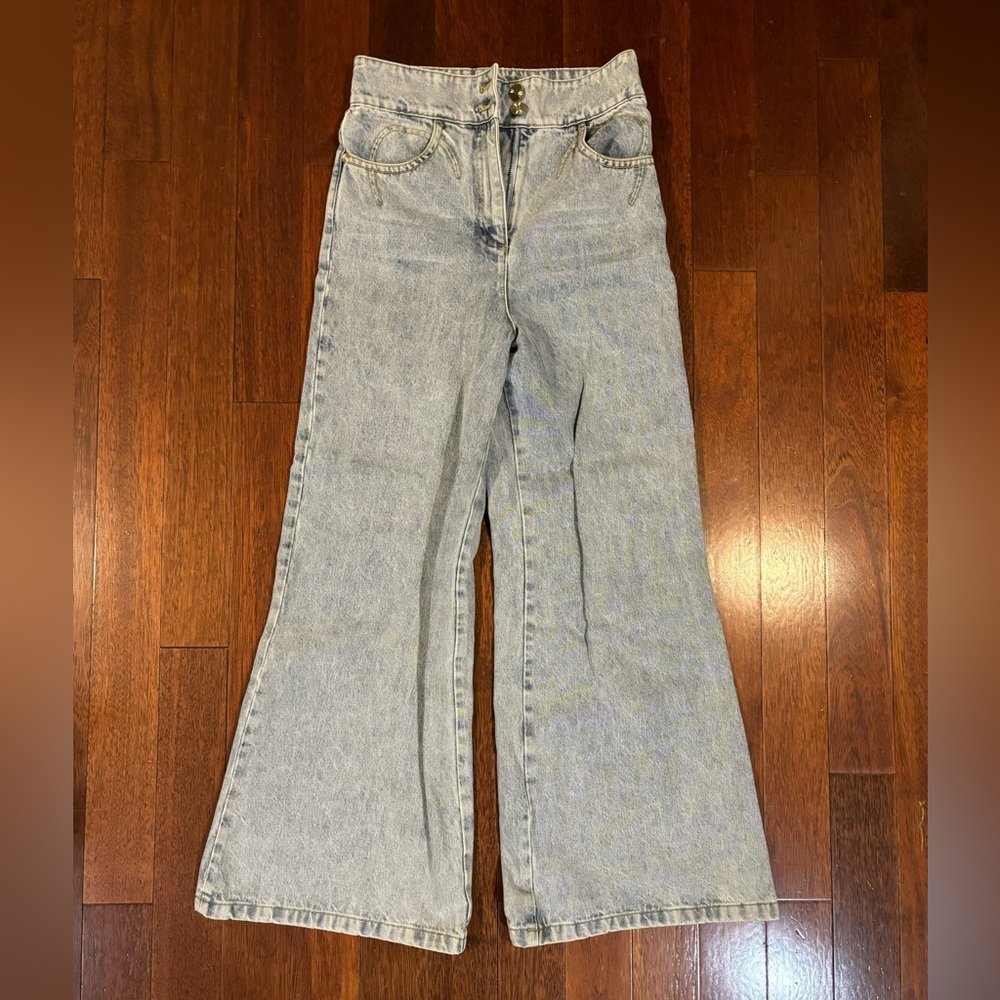 Women coco light blue high-waist flare jeans